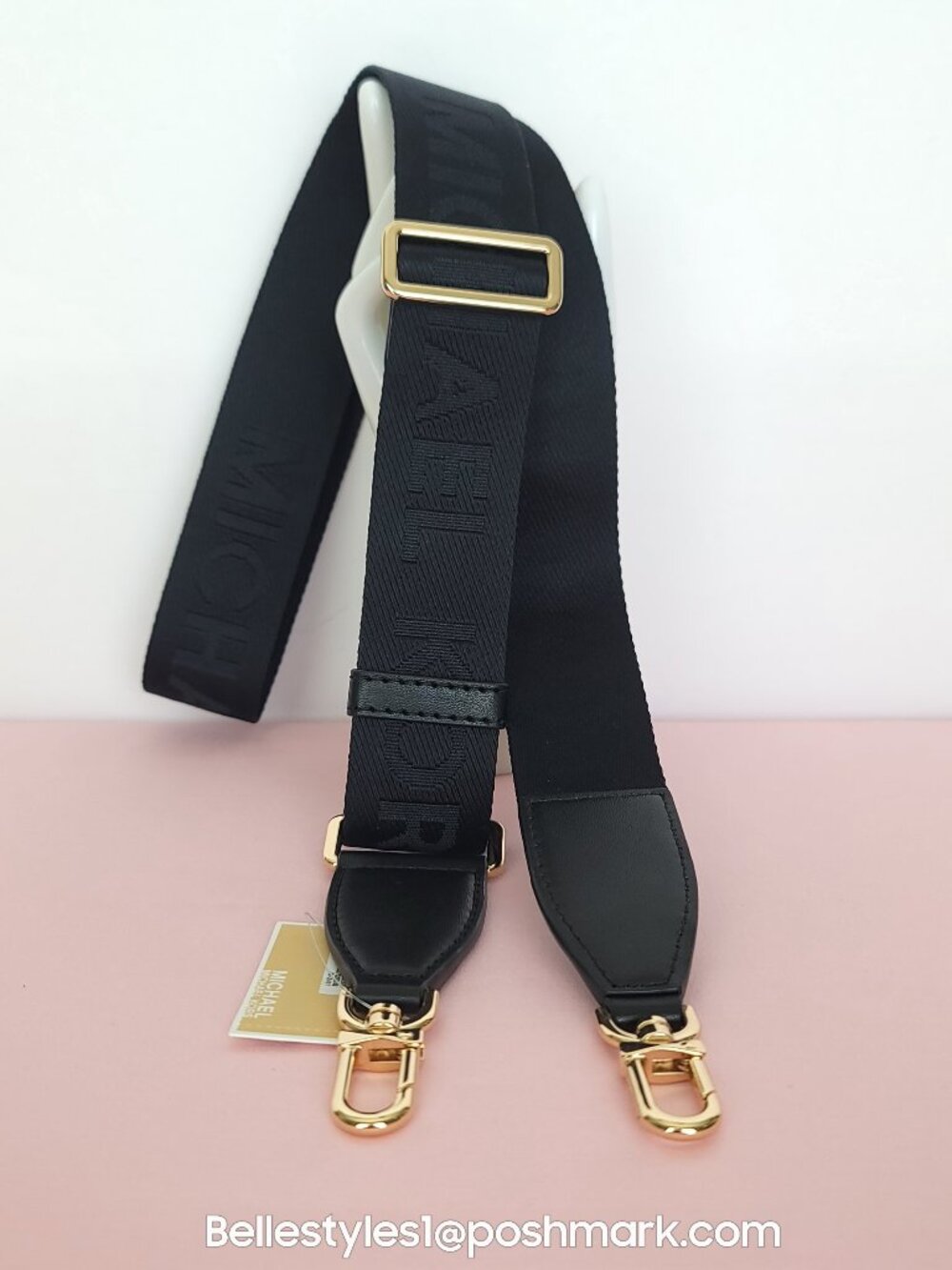 MICHAEL KORS Webbing Strap Signature Logo with Carabiner Clip- Black ⭐